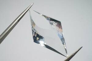 稀少！天然水晶カービング、彫刻AAAランク水晶使用「希少オリジナルカットルース」 34.2ct