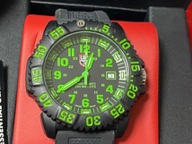 ルミノックス 【LUMINOX】 ネイビーシールズ グリーン Navy SEAL SERIES 3067 展示未使用品_画像2