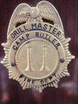 ☆珍品 入手困難 沖縄米軍基地 消防隊 CAMP BUTLER FIRE DEPT. DRILL MASTER 記念盾 プレート☆_画像9