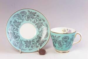 　　ウェジウッド　　Old・Cup&Saucer =　WD3999　