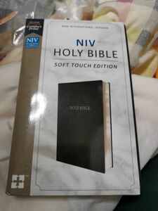 NIV Comfort Print Holy Bible, Soft Touch Edition, Imitation Leather, Black