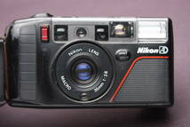 9317 Nikon ニコン　Nikon AD3 ニコン AD3 黒　35mm F2.8 MACRO ストラップ付_画像6