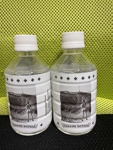 クロムハーツ　Chrome Hearts 水　ミネラルウォーター　ペットボトル　320ml　飾り　インテリア