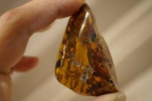  great special price!1 point only! blue amber amber raw ore 19.6g