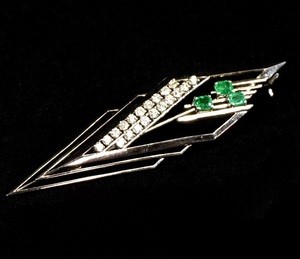  Vintage jewelry brooch large Monde * platinum * emerald width 6. body [Pt900] pin part [K14WG] judgment ending 