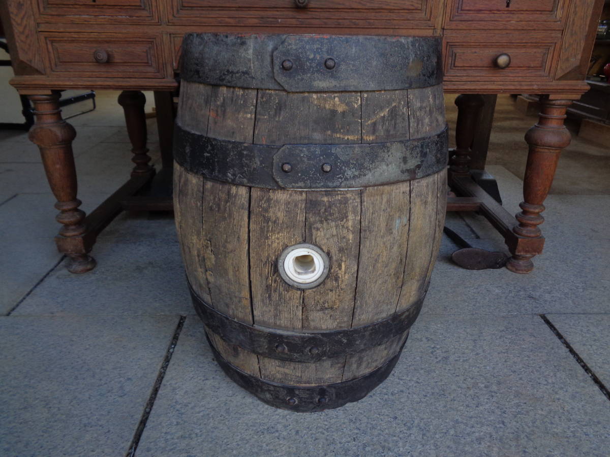 最高級＆最安値 木製のアンティーク樽41柿渋【送料込】飛騨市で昔から使われてた古民具 工芸品