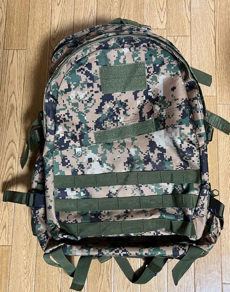 サバゲー、登山、ピクニック、キャンプ リュック デイパック