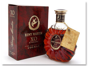 古酒 コニャック レミーマルタン REMY MARTIN XO スペシャル 旧ボトル 箱付 700ml 0.7L ブランデー 洋酒 お酒 アルコール うち飲み 家飲み