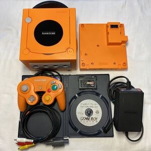 【状態良好】GC ゲームキューブ オレンジ ゲームボーイプレイヤー スタートアップディスク付き 管理751