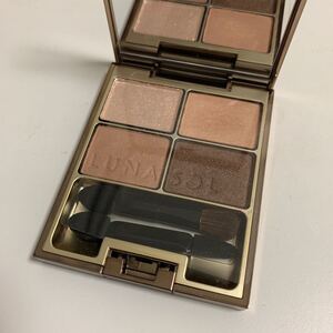 ルナソル LUNASOL スキンモデリングアイズ 01
