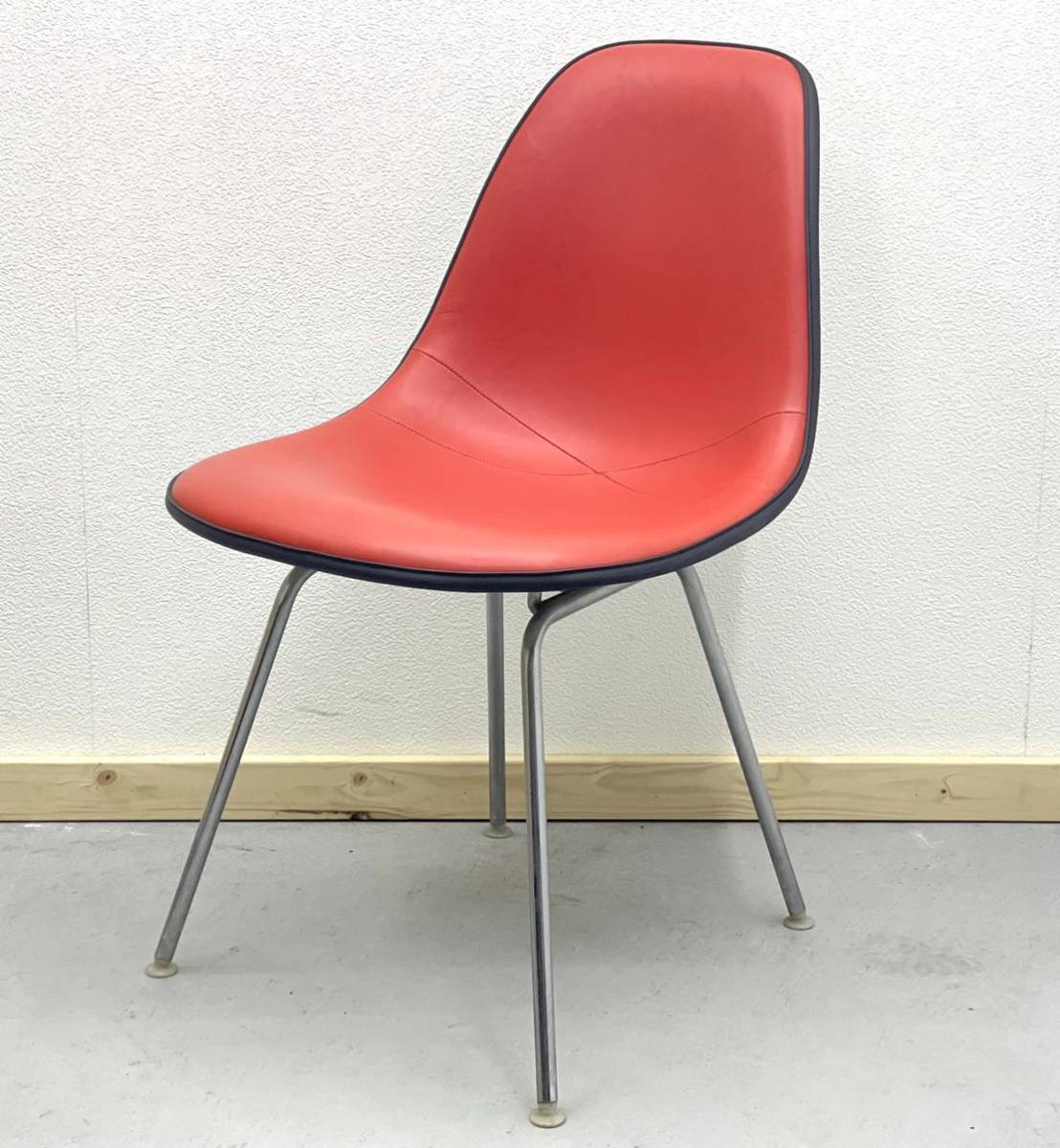 驚きの値段】 きち様専用☆ヴィンテージ☆ 1949年 イームズ レザー 格安オンラインストア きち様専用★ヴィンテージ★ レザーチェア ハーマンミラー 1949年 イームズ ダイニングチェア