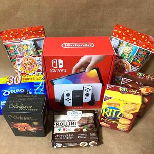 【新品・未使用】Nintendo Switch ニンテンドースイッチ 有機ELモデル ホワイト Switch本体 お菓子