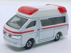 けA6★トミカミニカー 2006 トヨタ ハイエース ハイメディック 救急車No.79 A