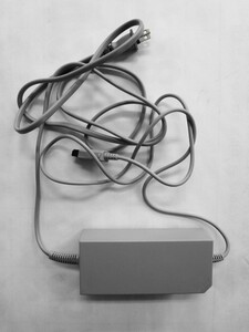 Wii21-046 任天堂 ニンテンドー Wii 純正 本体 専用 ACアダプター RVL-002 のみ レトロ ゲーム 簡易梱包発送