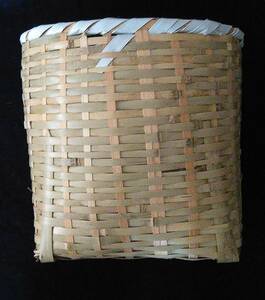 **[ free shipping ] new goods * bamboo made * small of the back basket, width 28.**