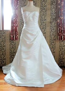 atelier diagonal refined design. soft mermaid line high class wedding dress S~M size free shipping 