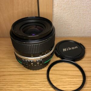 Nikon Ai-s NIKKOR 35mm f2.8