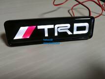 TRD LEDエンブレム イルミネーション TOYOTA トヨタ バッジ ステッカー 86 スープラ アクア カローラ パッソ プリウス C-HR ヴェルファイア_画像3