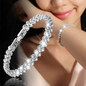 即決!新品$3 色　女性　ブレスレットファッション　ローマスタイル　水晶ブレスレット 925 純銀製の腕輪　の商品画像
