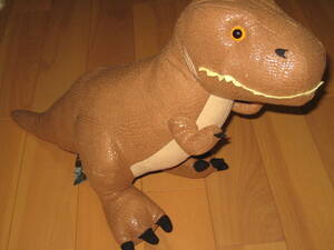 ジュラシックワールド　メガジャンボぬいぐるみ　T-レックス　プライズ　ティラノサウルス　恐竜　Jurassic World