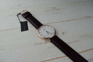 【新品・未使用品】ダニエルウェリントン CLASSIC　腕時計　DW00100039 36ｍｍ 　