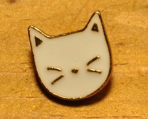 USA インポート Pins Badge ピンズ ピンバッジ ラペルピン 画鋲 ねこ 猫 ネコ cat キャット 動物 ペット 猫好き キュート 白猫 TO014-A