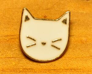 USA インポート Pins Badge ピンズ ピンバッジ ラペルピン 画鋲 ねこ 猫 ネコ cat キャット 動物 ペット 猫好き キュート 白猫 TO014-E