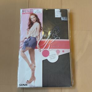 送料無料 グンゼ GUNZE トゥシェ Tuche タトゥライクなバタフライ ブラック 黒 M-L 神田うの 送料込み