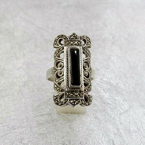  free shipping! onyx .ma-ka site. antique silver ring!