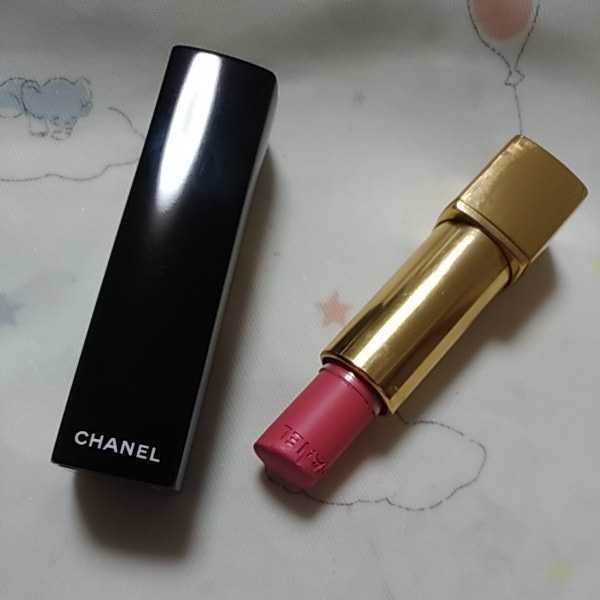 ★人気色★CHANEL　シャネル　ルージュ　アリュール　ヴェルヴェット　55　ラデリキャット口紅　ルージュアリュール　リップスティック