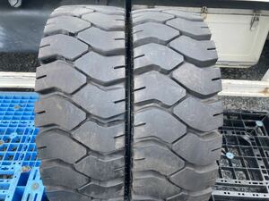 2019年 DUNLOP 250-15 16PR POWER LIFTER バリ山フォ-クリフトタイヤ2本、引き取り大観迎え