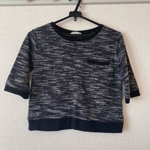 ショート丈トップス