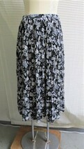 レリアン　日本製　プリーツスカート　フラワープリント　サイズ9_画像1