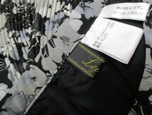 レリアン　日本製　プリーツスカート　フラワープリント　サイズ9_画像2