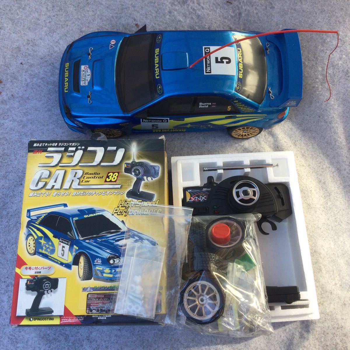 ラジコンカー オフロード車 FJクルーザー スケール: 1/10 4WD【新品