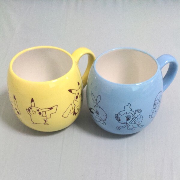 ポケモン丸形マグカップ2個セット(黄色:ピカチュウ)(青色:ポッチャマ、ヒコザル、ナエトル)【ソフト購入時特定店舗予約限定特典】