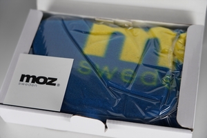 新品未使用品 即決 MOZ SWEDEN スウェーデン カラー ブランケット 60×90cm アウトドア キャンプ ブランド ブルー 株主優待 非売品