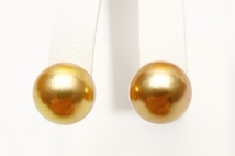 アコヤ真珠パールピアス　9.0-9.5mm　ゴールドカラー　K18製_画像1