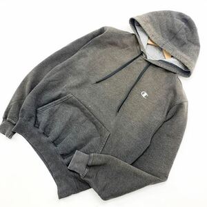 チャンピオン CHAMPION スウェット パーカー グレー Lサイズ 全体古着らしい 色褪せ有 シンプルな一枚♪定番の一枚♪■AC160