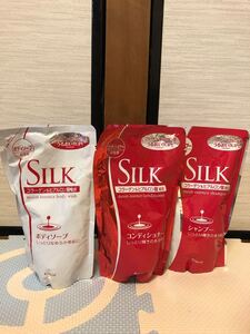 【クラシエ】ボディソープ +シャンプー+コンディショナ 詰替 350ml×5個セット+【ニトリ】折りたたみ角ハンガー 24P