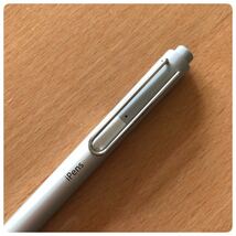 【ジャンク】スタイラスペン タッチペン iPadとiPhoneに適用する タブレット スマートフォン対応 極細 充電式 高感度 _画像2
