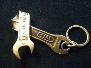  гаечный ключ * комбинированный гаечный ключ * крюк * цепочка для бумажника серия детали * осталось всего лишь 