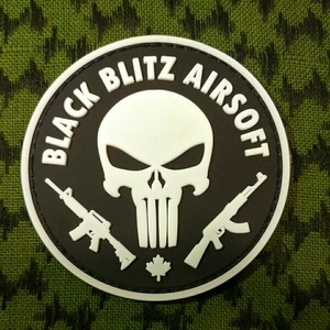 BLACK BLITZ AIRSOFT PVCパッチ 白 ワッペン ベルクロ　ワッペン　ベルクロ　サバゲー　