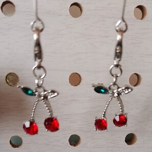 ハンドメイドアクセサリー チャームorピアス