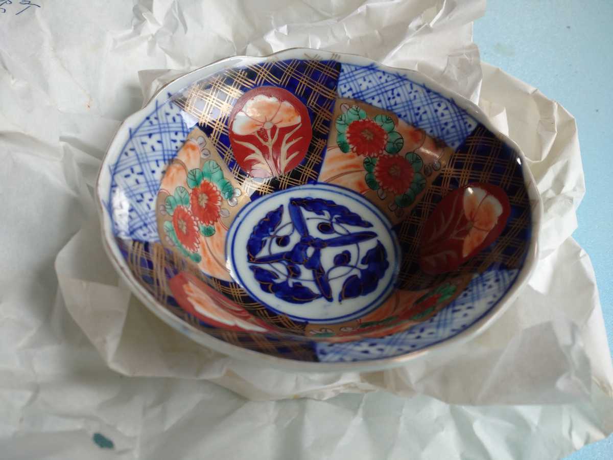 ¡Decisión inmediata! Vajilla japonesa antigua, 14 tazones poco profundos, platos medianos, tazones medianos, platos hondos, Porcelana pintada a mano de colores y dorada., cerámica, porcelana, retro antiguo, vajilla japonesa, Maceta, tazón pequeño