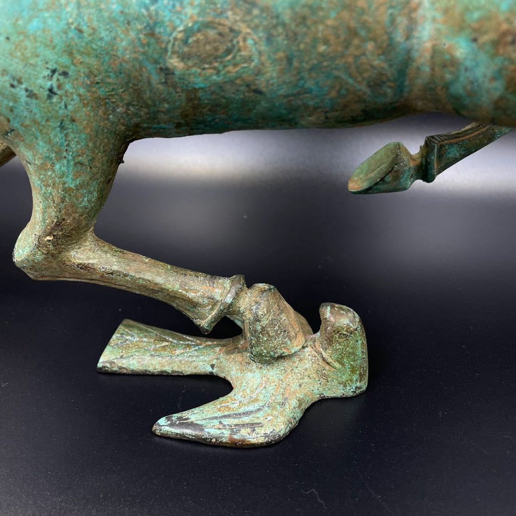 馬 馬踏飛燕 飛燕銅奔馬 美術品 アンティーク 銅工芸 オブジェ 中国 置物