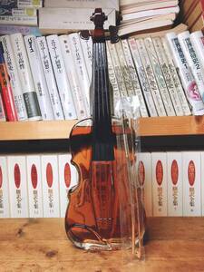 SUNTORY サントリー ウイスキー 特級 ROYAL ローヤル バイオリン型ボトル 未開栓 山崎蒸溜所、白州蒸溜所の原酒をブレンド