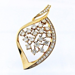 K18YG * necklace pendant top * diamond 1.32ct 4 month birthstone leaf [ used ] /10023357
