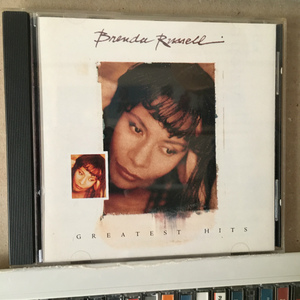 Brenda Russell「GREATEST HITS」 ＊「PIANO IN THE DARK」「KISS ME WITH THE WIND」他、収録　＊輸入盤