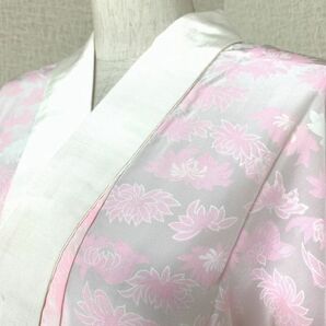 婦人 着物 長襦袢 半衿付き 化繊 単衣 無双袖 桃色に菊花紋様 小紋などに リメイクにも 保管品の画像1